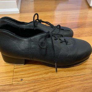 Girls lace-up tap shoes